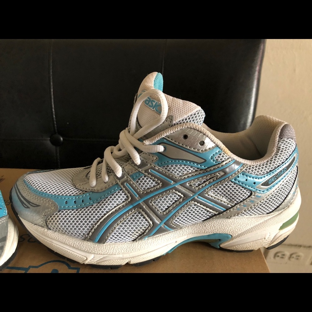 ASICS sneaker - Picture 4 of 5